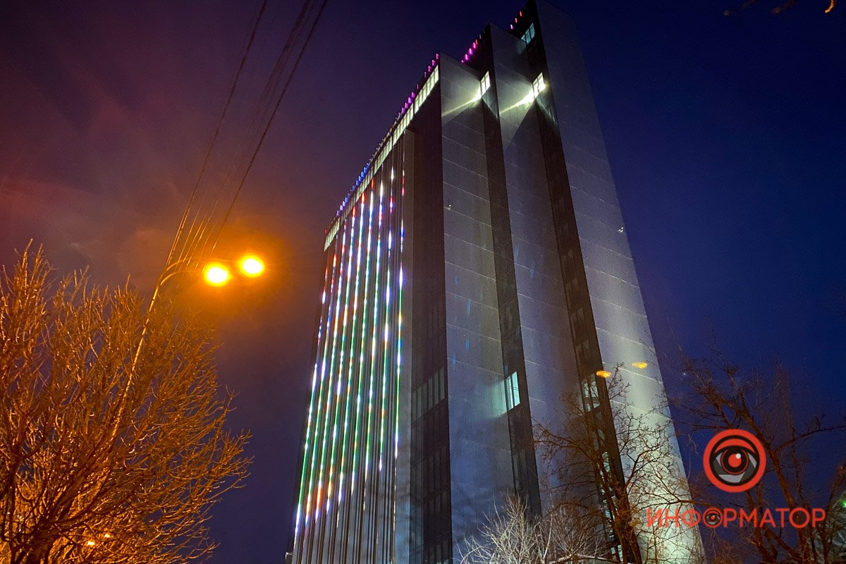 Ждет утреннюю суету Ждет утреннюю суету