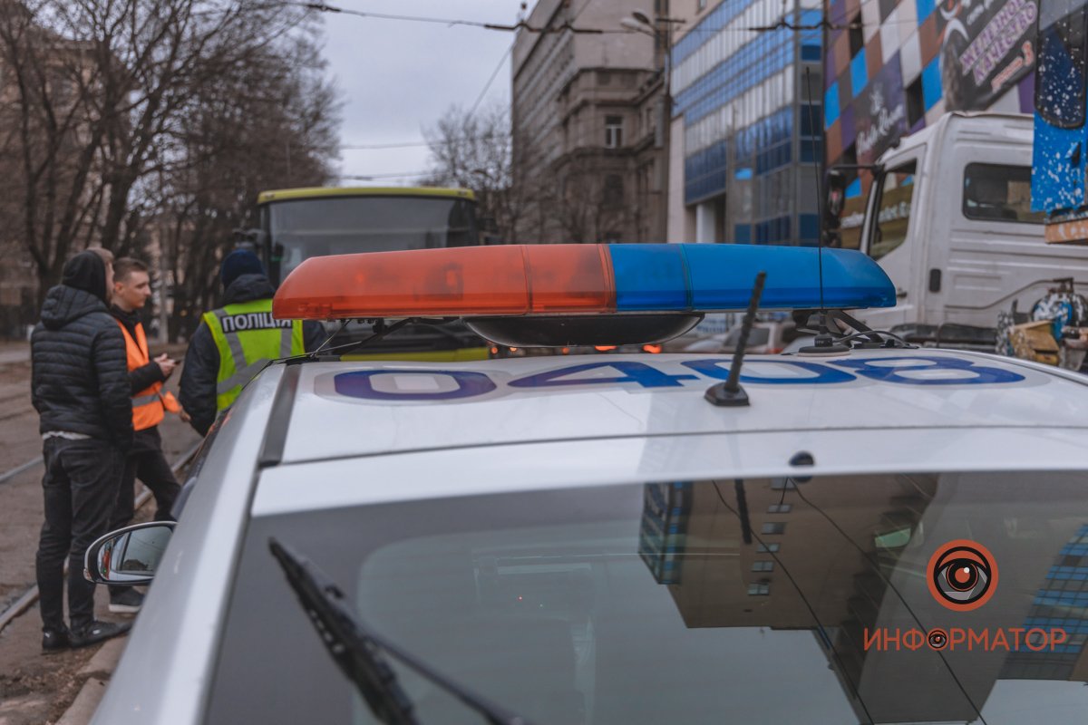 Автобус двигался по проспекту Гагарина в сторону улицы Чернышевского Автобус двигался по проспекту Гагарина в сторону улицы Чернышевского