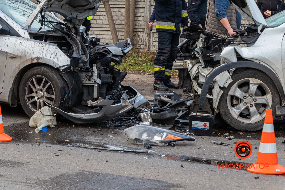 Сложно понять от какой машины детали 