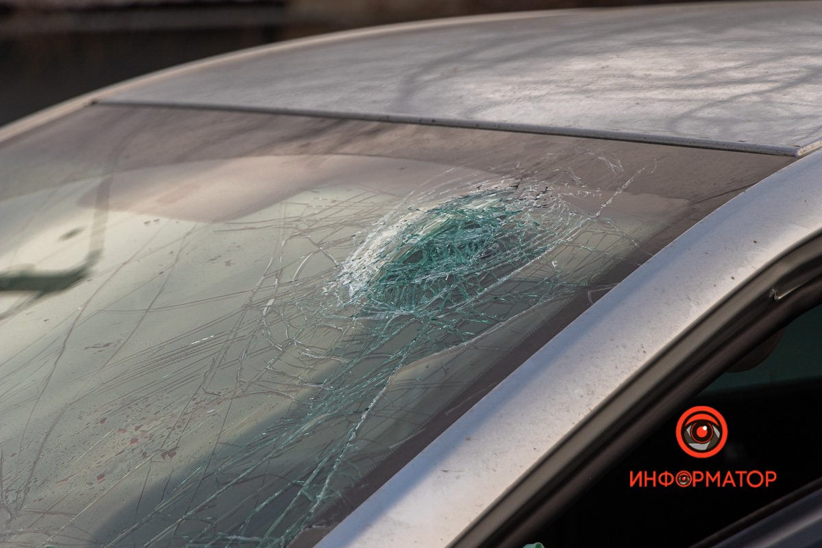 Пристегивайте ремни безопасности