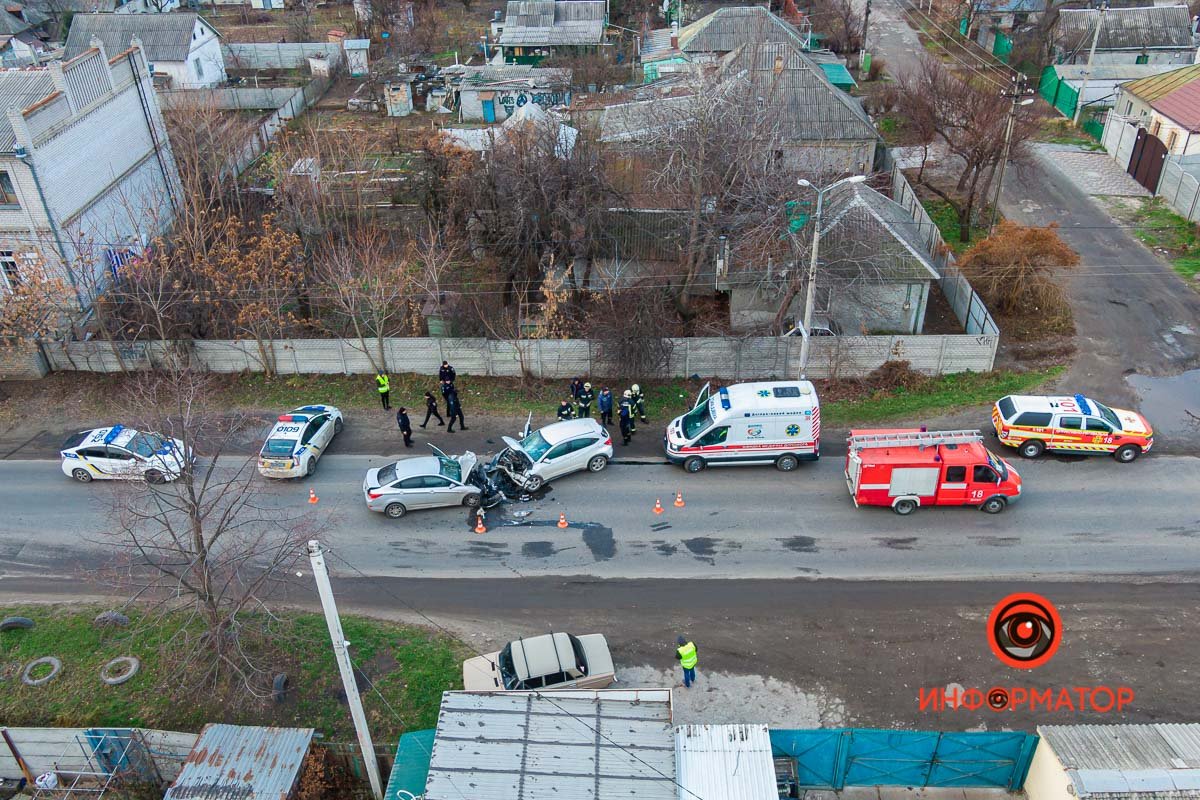 Место аварии оградили конусами