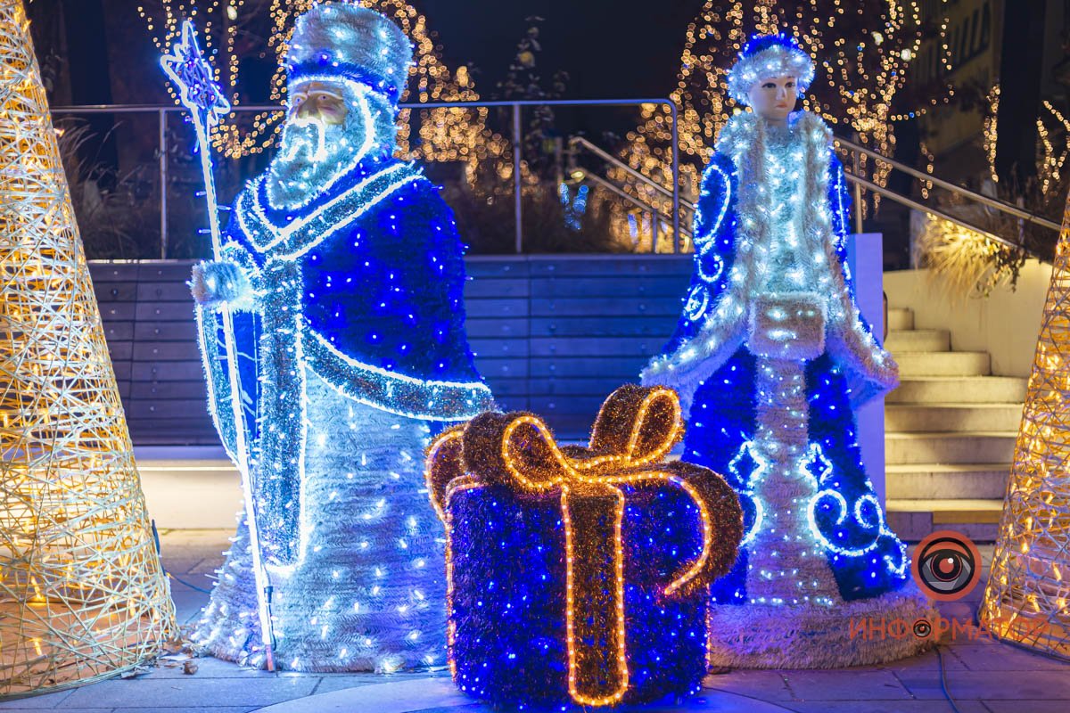 Дед Мороз и Снегурочка