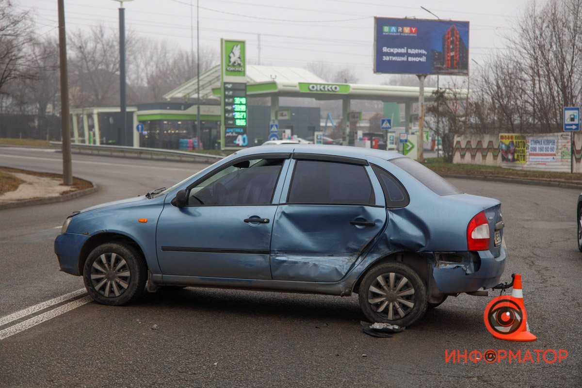 Тройное ДТП в Днепре на Космической: пострадал 15-летний парень 15