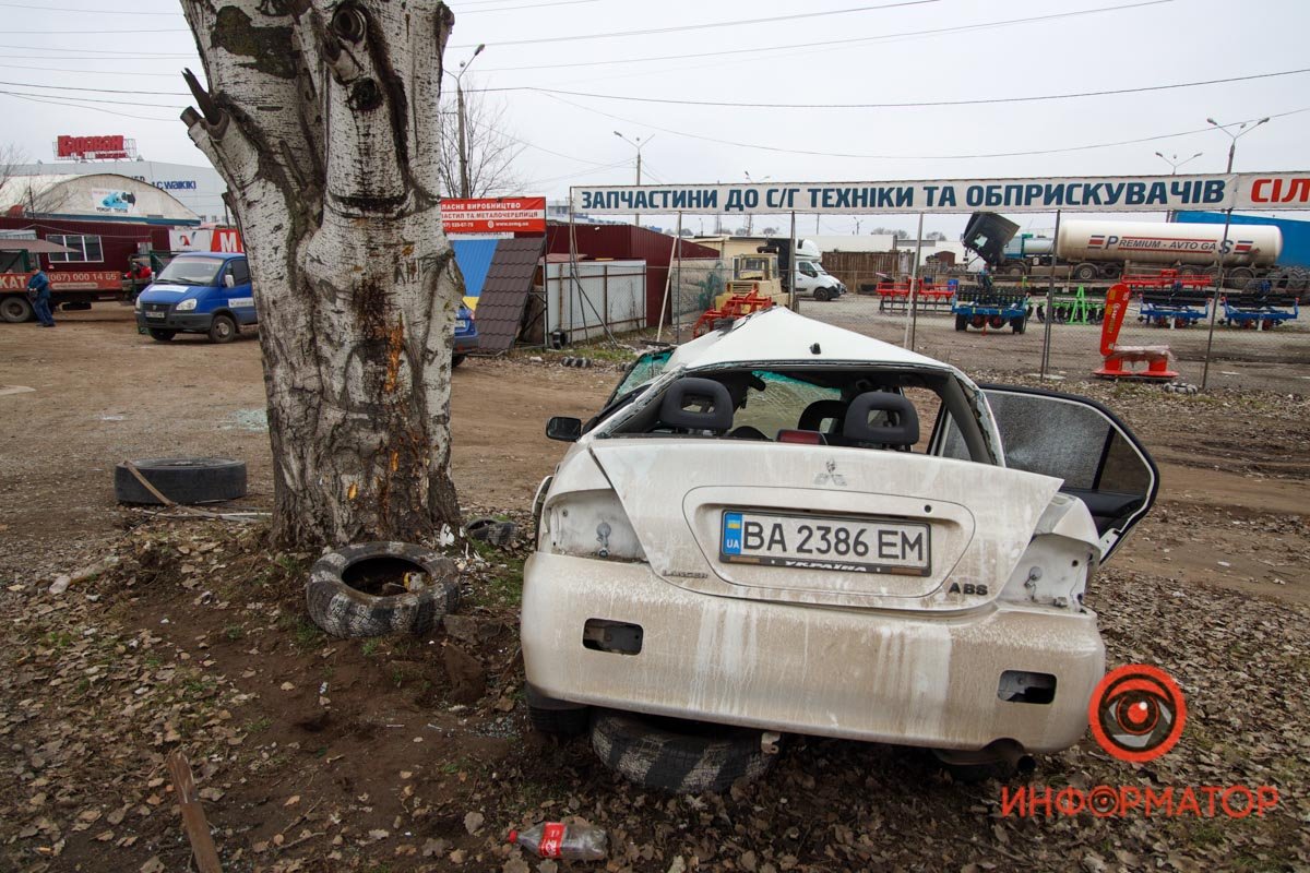 Mitsubishi ехал по Донецкому шоссе со стороны Подгородного Mitsubishi ехал по Донецкому шоссе со стороны Подгородного