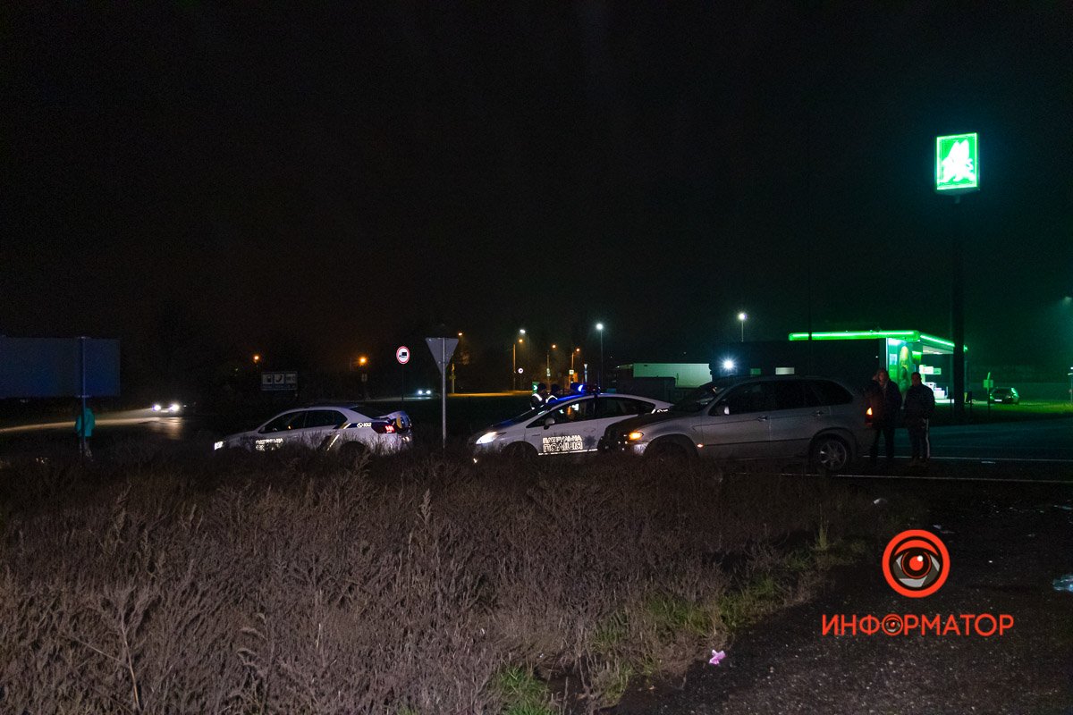 На Криворожском шоссе BMW врезался в автобус На Криворожском шоссе BMW врезался в автобус