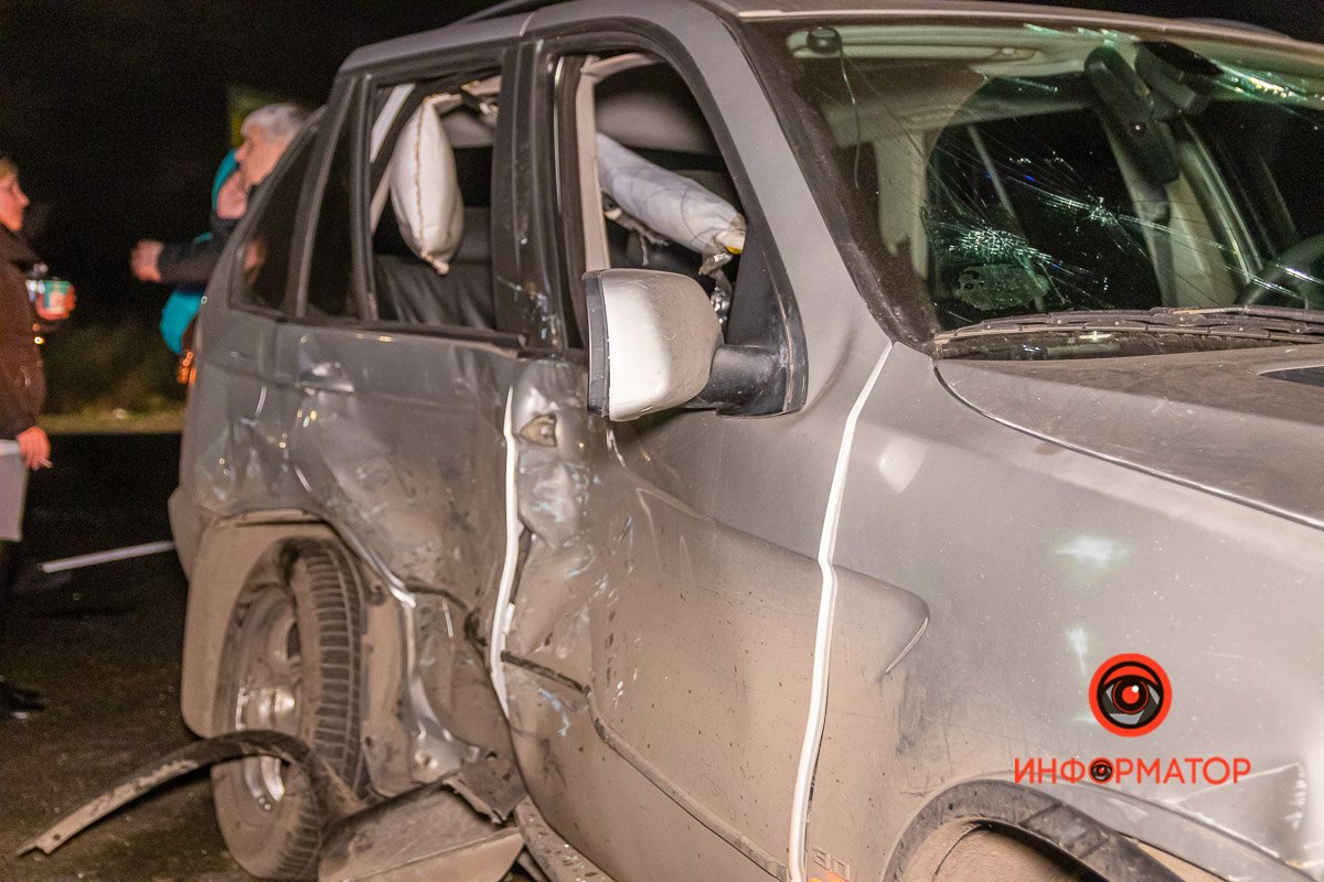 Удар пришелся на правую сторону Удар пришелся на правую сторону