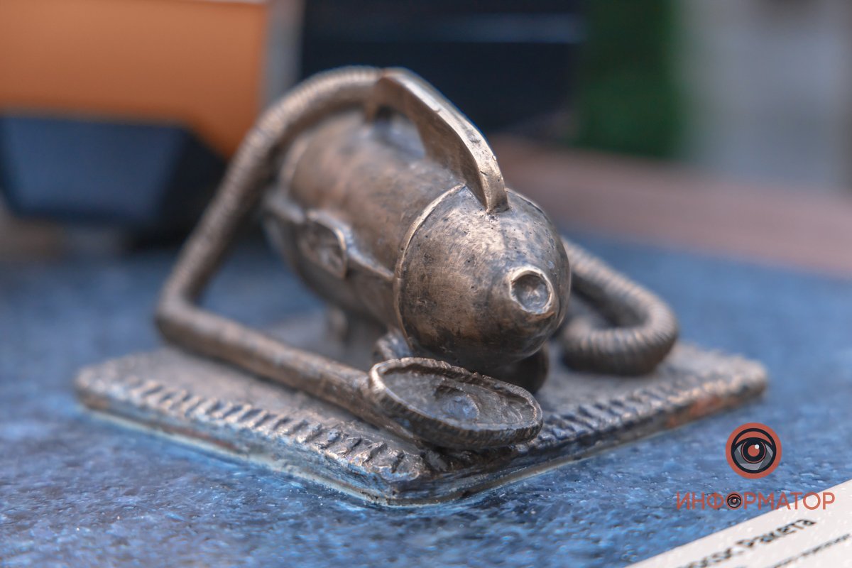 Всего выпустили около 3 миллионов пылесосов "Ракета"