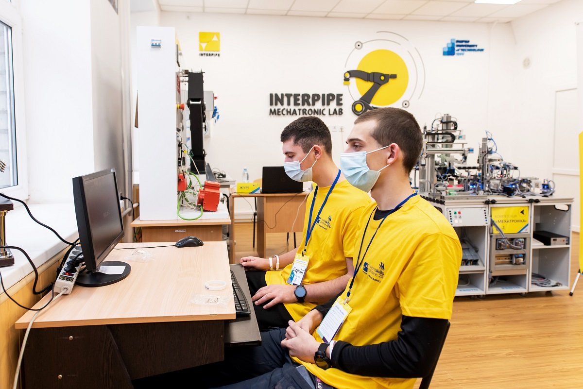 При поддержке ИНТЕРПАЙП в Днепре прошли WorldSkills Ukraine по мехатронике 2