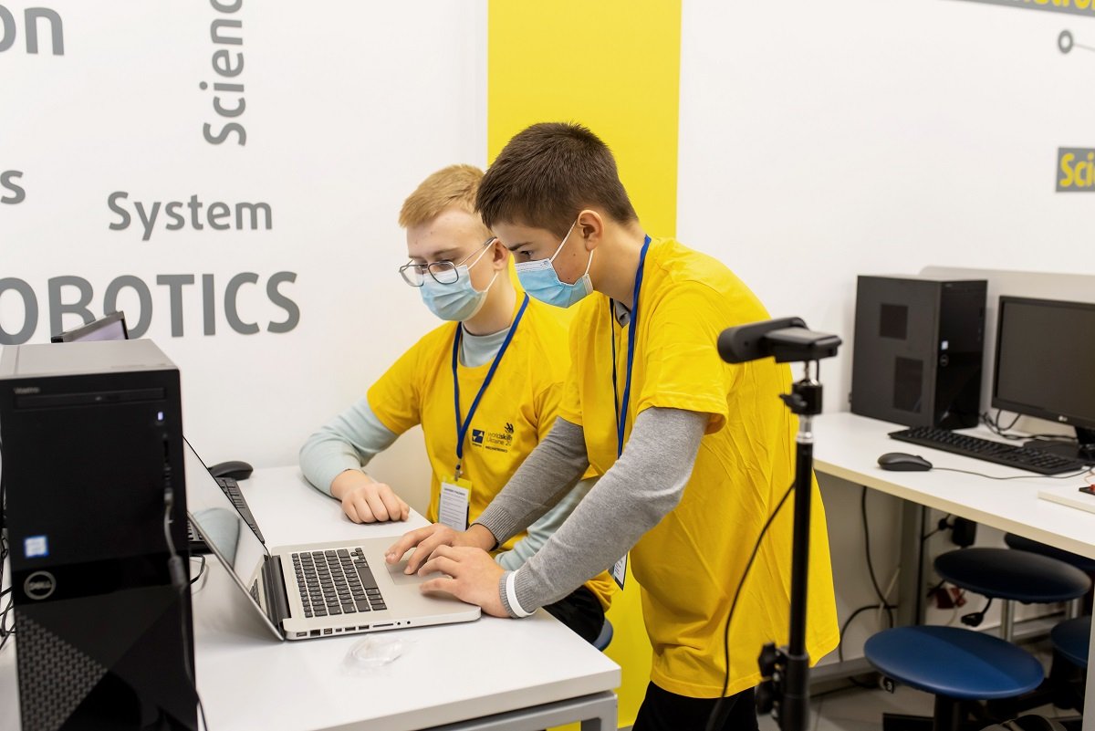 При поддержке ИНТЕРПАЙП в Днепре прошли WorldSkills Ukraine по мехатронике 6
