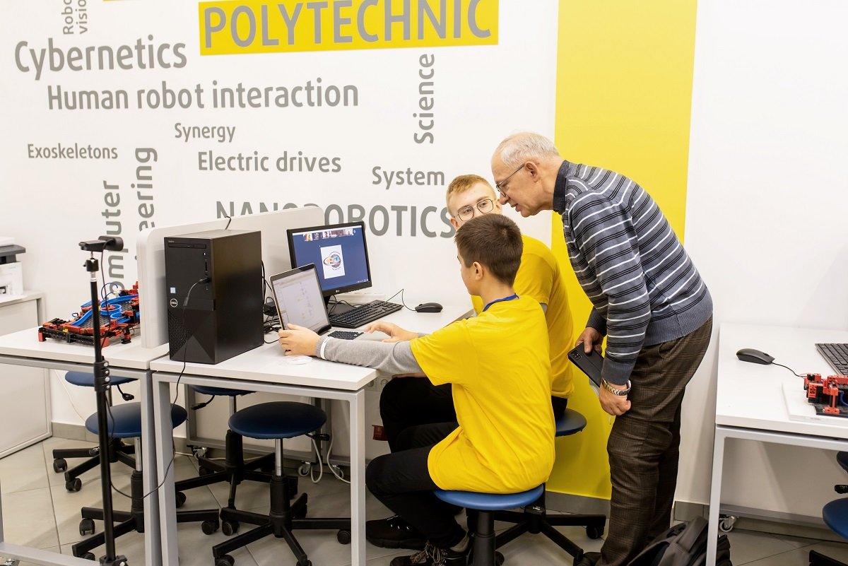 При поддержке ИНТЕРПАЙП в Днепре прошли WorldSkills Ukraine по мехатронике 7