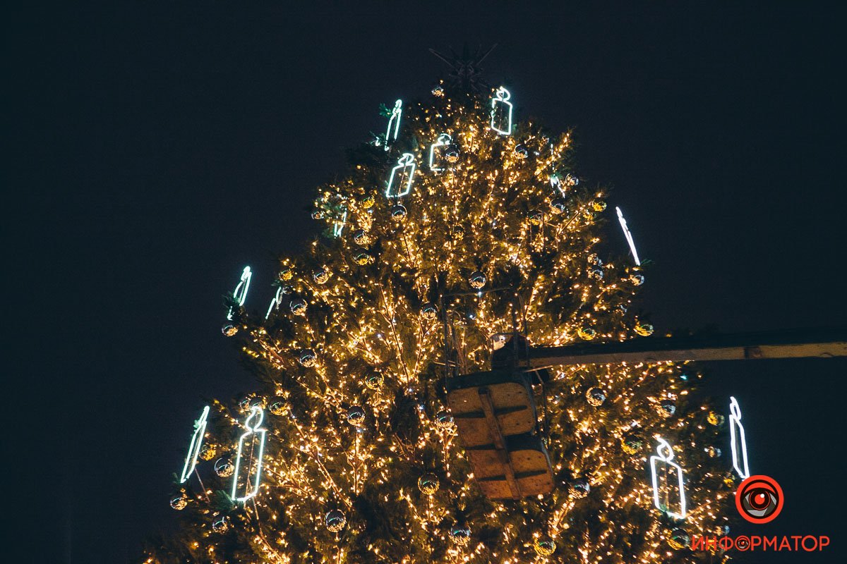 Скоро она будет полностью готова к тому, чтоб встречать Новый Год 