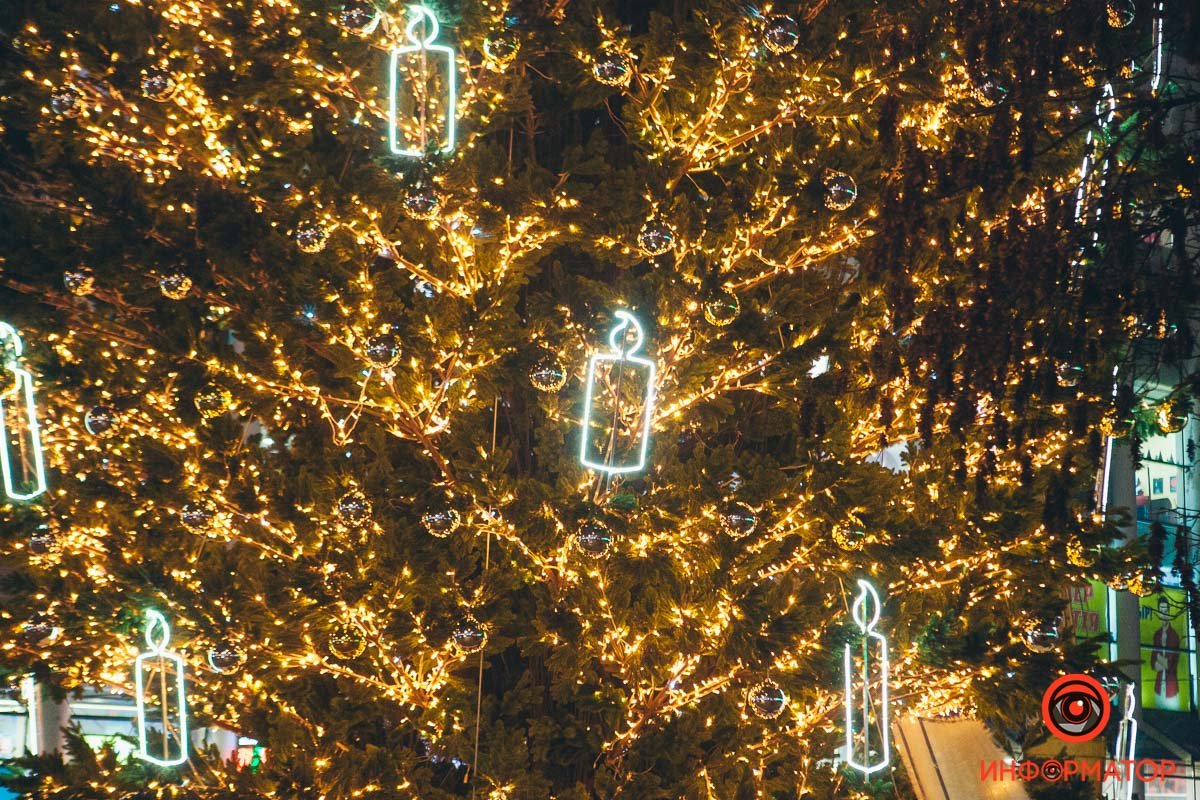 Кусочки серебра в золоте 