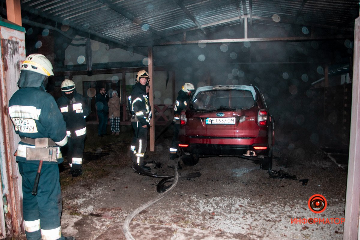 Пламя не успело перекинуться на другие вещи в гараже