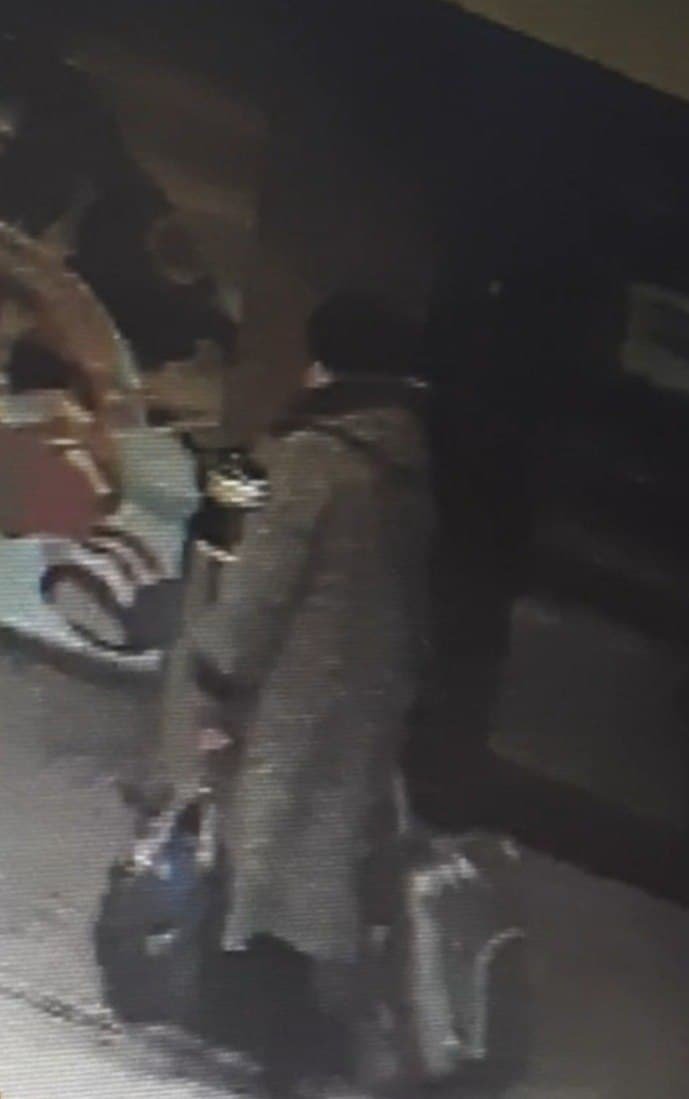 При себе было две сумки 