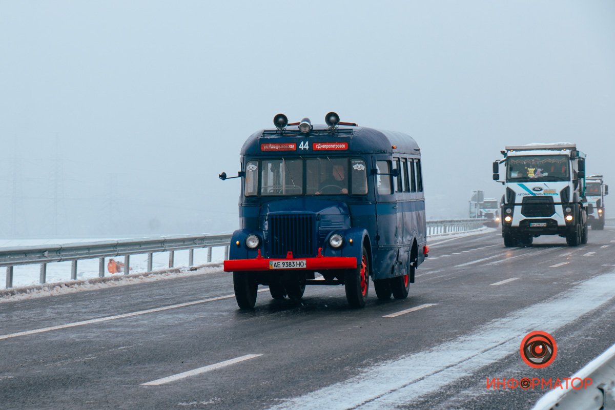 Ретро автобус Ретро автобус