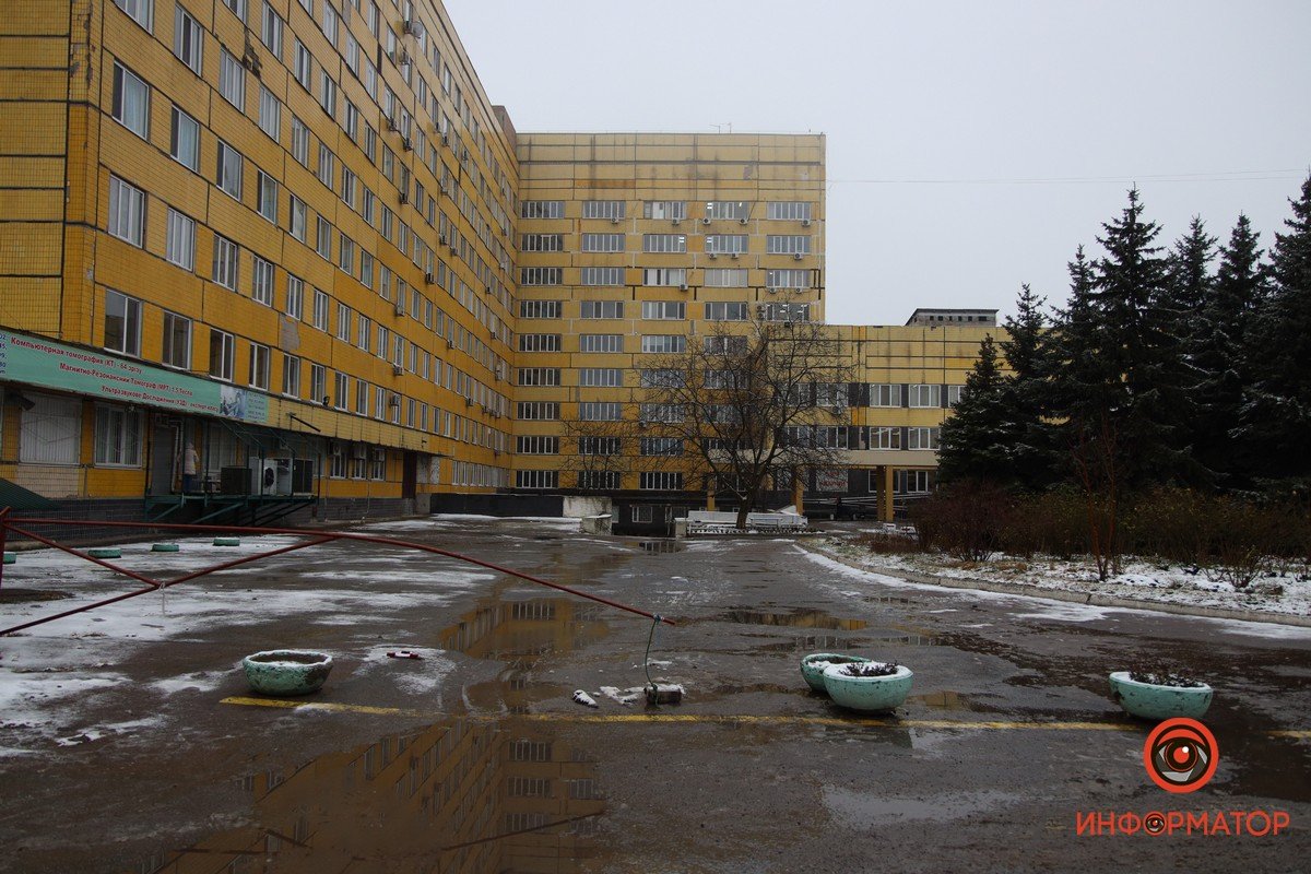 В Днепре мужчина выпрыгнул с 7 этажа больницы и выжил 2