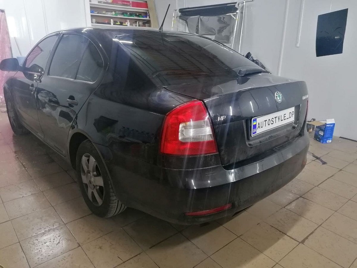 Тонировка авто в Днепре: где "закатать" свой автомобиль качественно и с гарантией 1