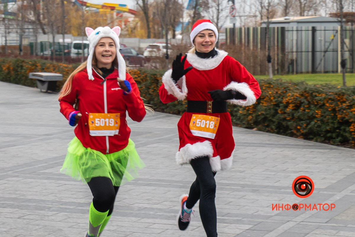 Улыбаемся и машем Улыбаемся и машем