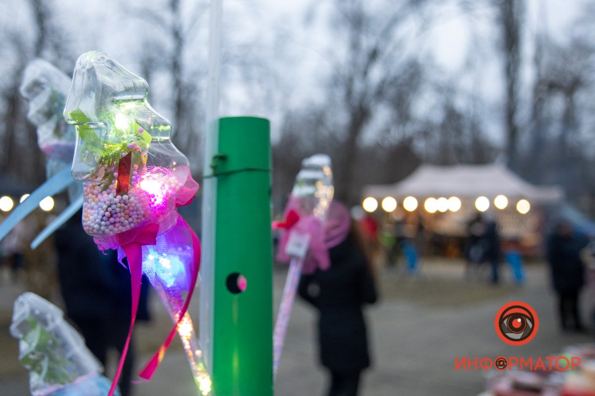 Ярмарка с вкусностями и море веселья: в Приднепровском парке открыли елку 24