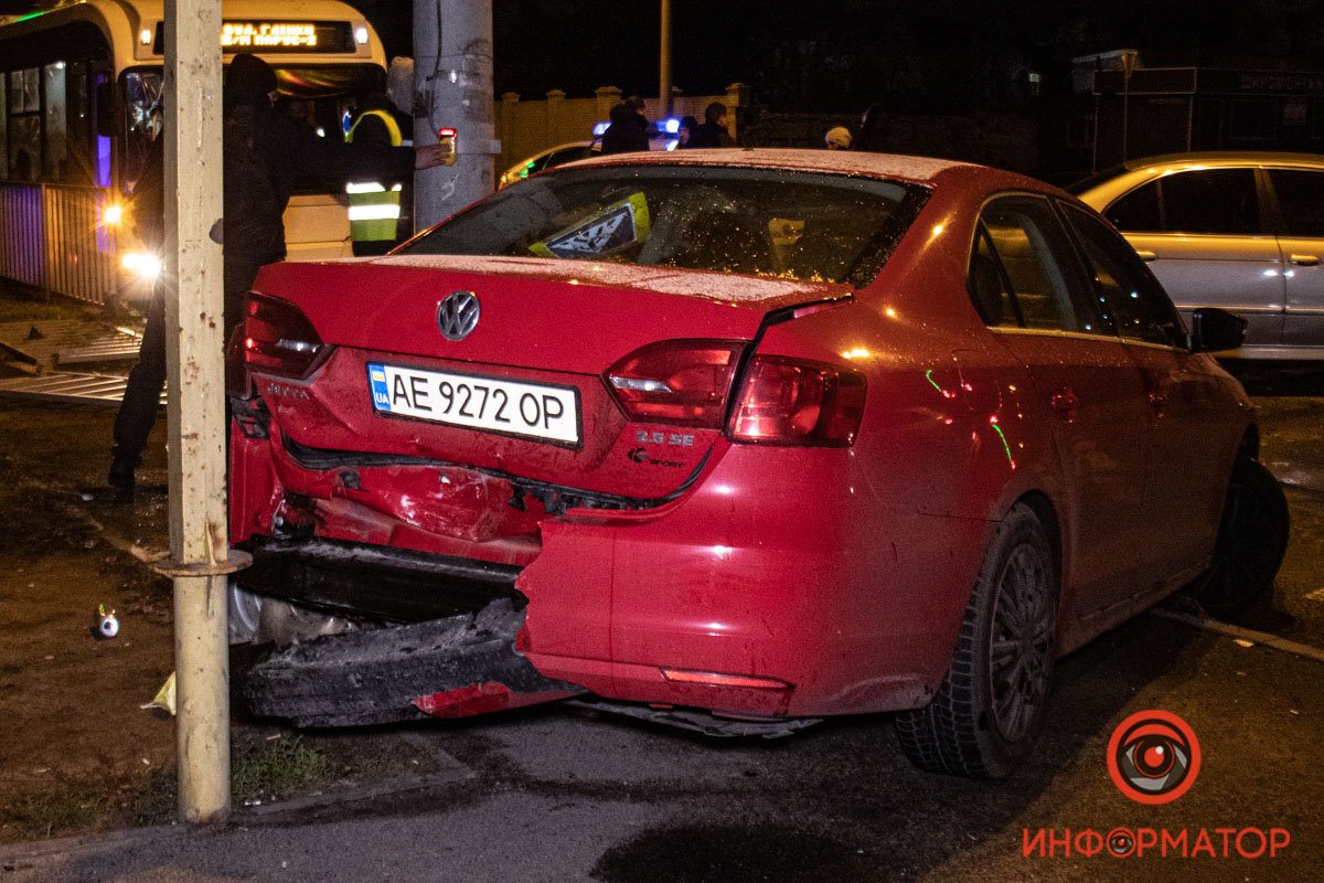 Задний бампер