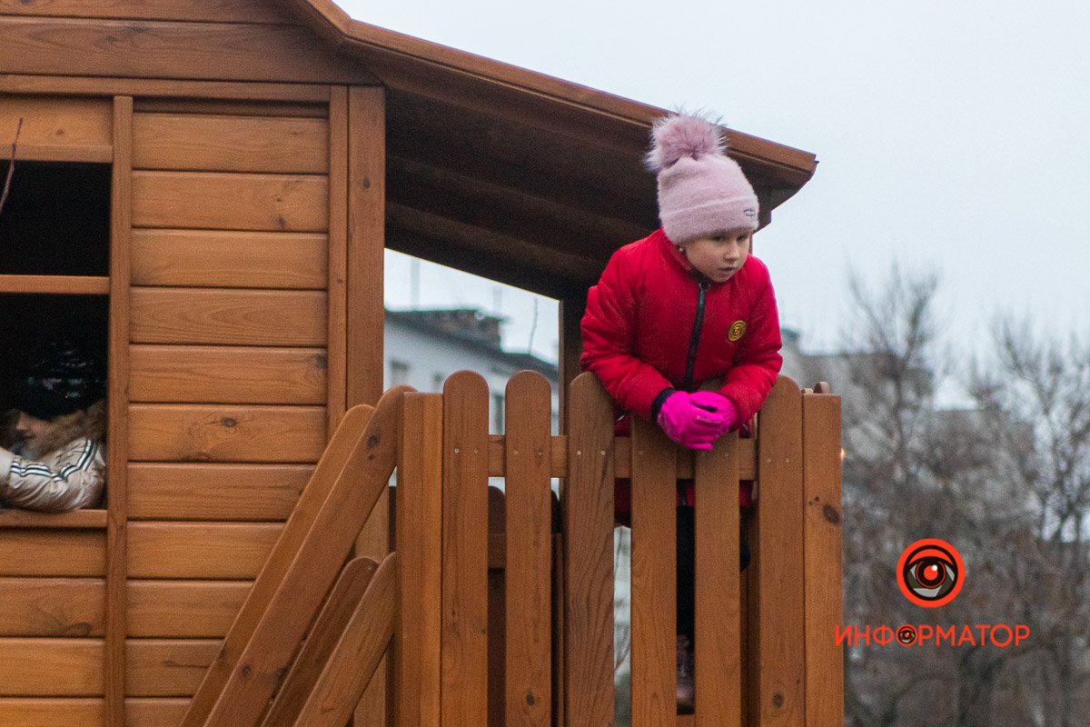 В Днепре на Северном открыли обновленный сквер и весело отпраздновали День святого Николая 7