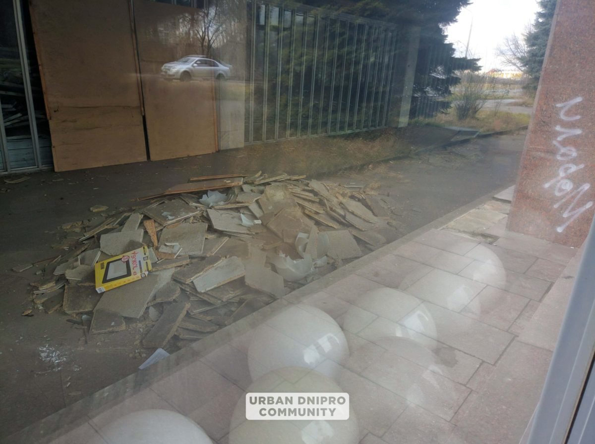 Убрали освещение Убрали освещение