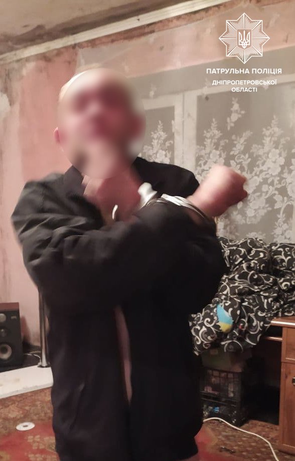 В Днепре мужчина под наркотиками пытал и поджигал сожительницу 2
