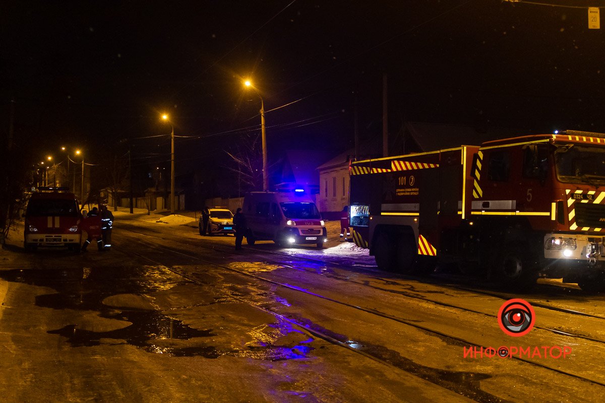 На месте пожарные, скорая помощь и патрульная полиция