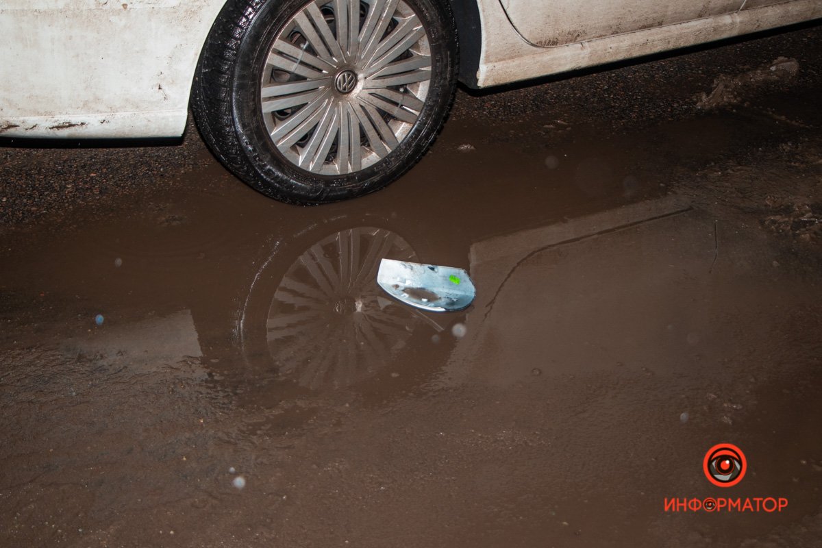 Мужчина переходил дорогу в неположенном месте