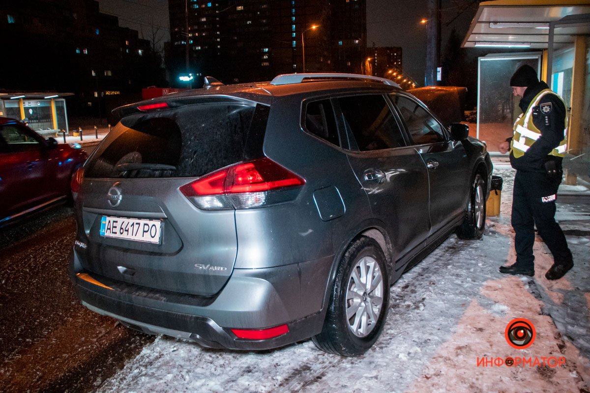 Водитель Nissan по неизвестной причине не остановился и протаранил заднюю часть Range Rover