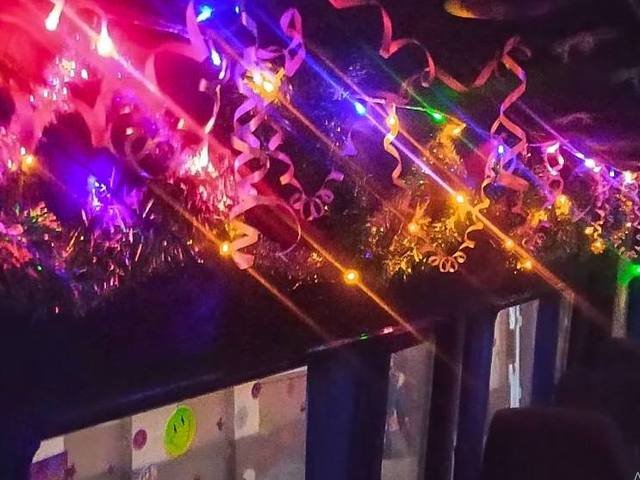 Поднимает настроение Поднимает настроение