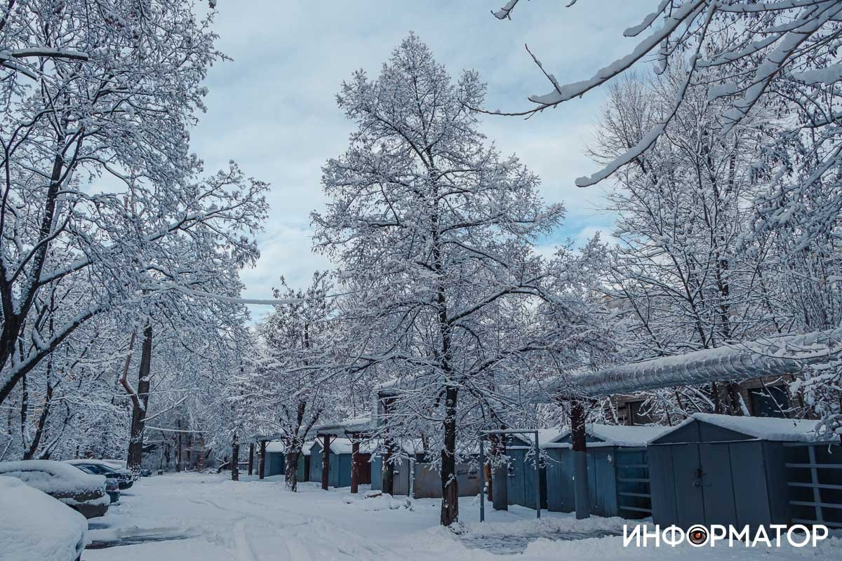 Из гаража трудно выехать