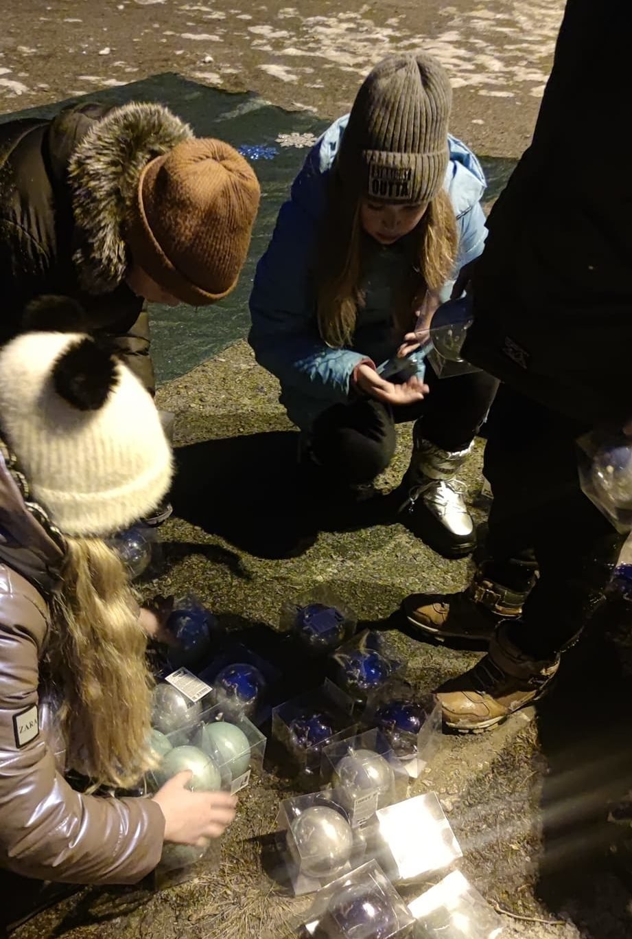 Детям тоже есть чем заняться Детям тоже есть чем заняться