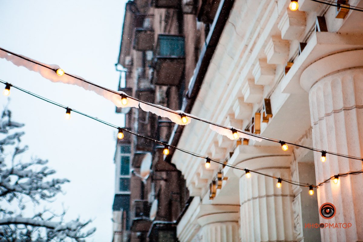 Навис на фонарях