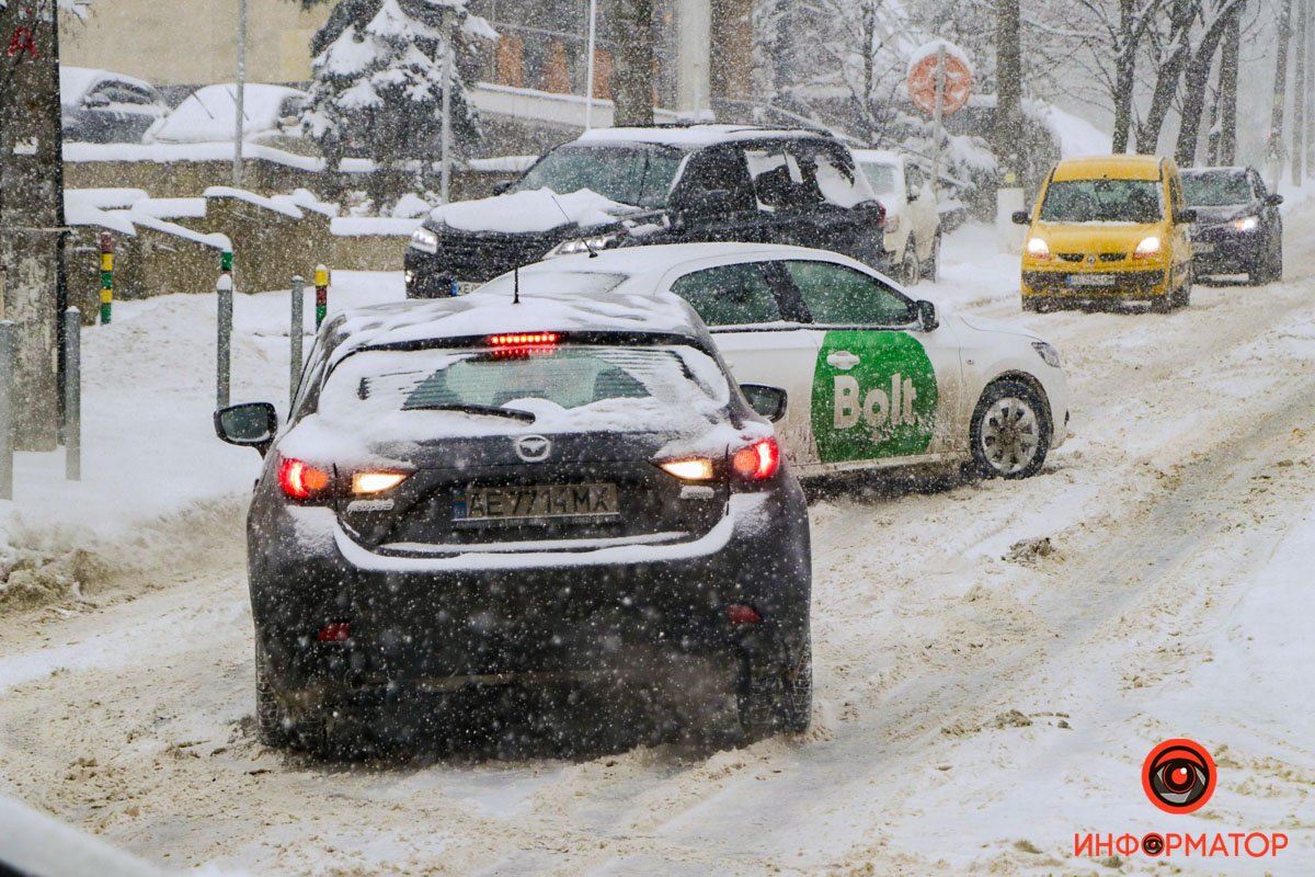 Останавливаются посреди дороги Останавливаются посреди дороги