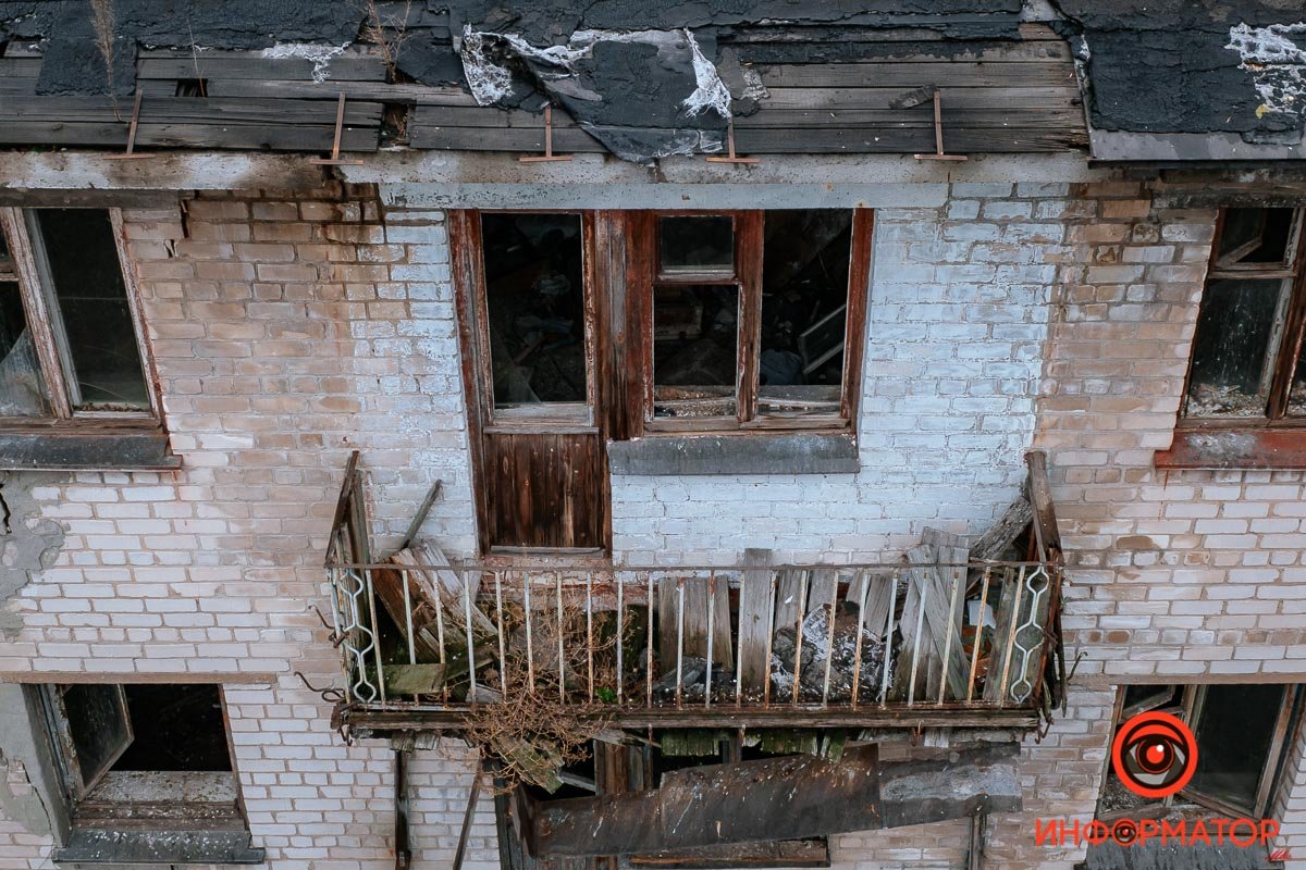 Давно опустел