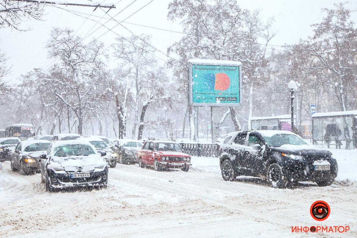 Фото красивого снегопада в Днепре: как зарядиться праздничным настроением 6