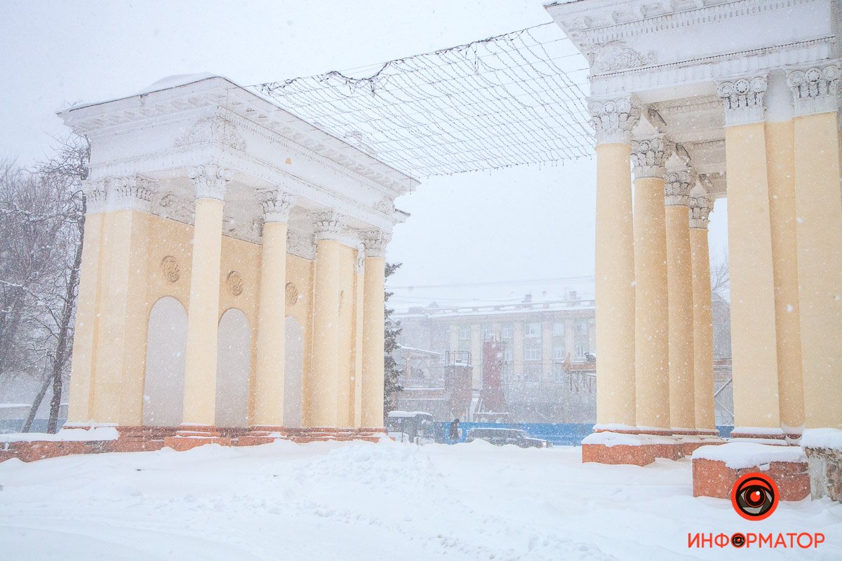 Фото красивого снегопада в Днепре: как зарядиться праздничным настроением 9