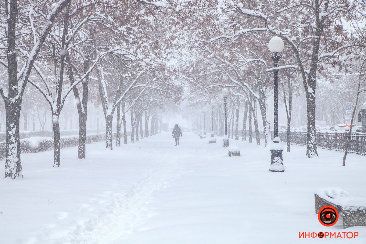 Фото красивого снегопада в Днепре: как зарядиться праздничным настроением 11