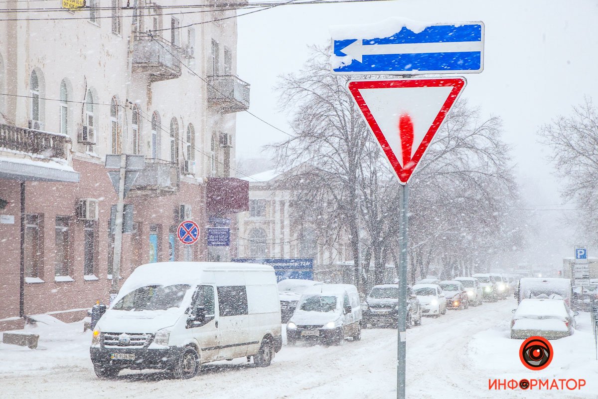 Фото красивого снегопада в Днепре: как зарядиться праздничным настроением 13