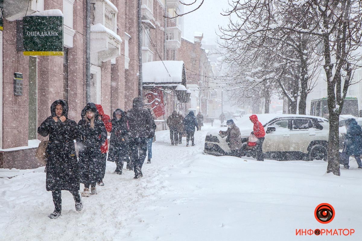 Фото красивого снегопада в Днепре: как зарядиться праздничным настроением 24