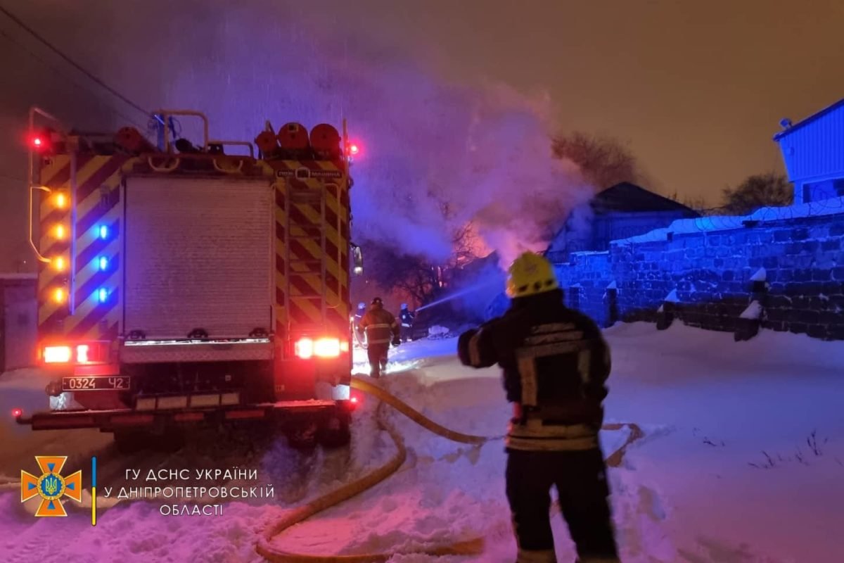 Пожар тушили 3 часа