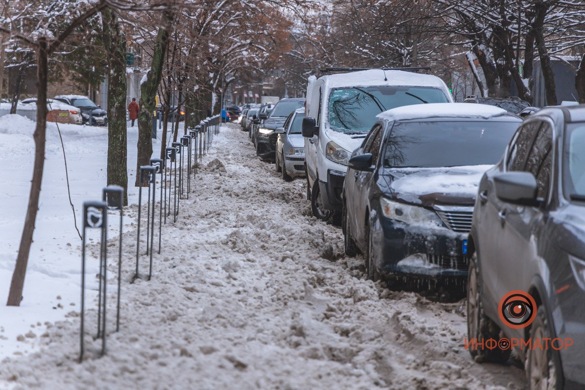 Расчистили ли платные парковки в Днепре после снежной бури 6