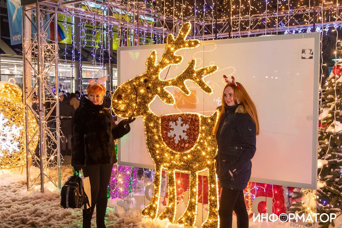 Этот Новый, Новый, Новый год мы на год запомним Этот Новый, Новый, Новый год мы на год запомним