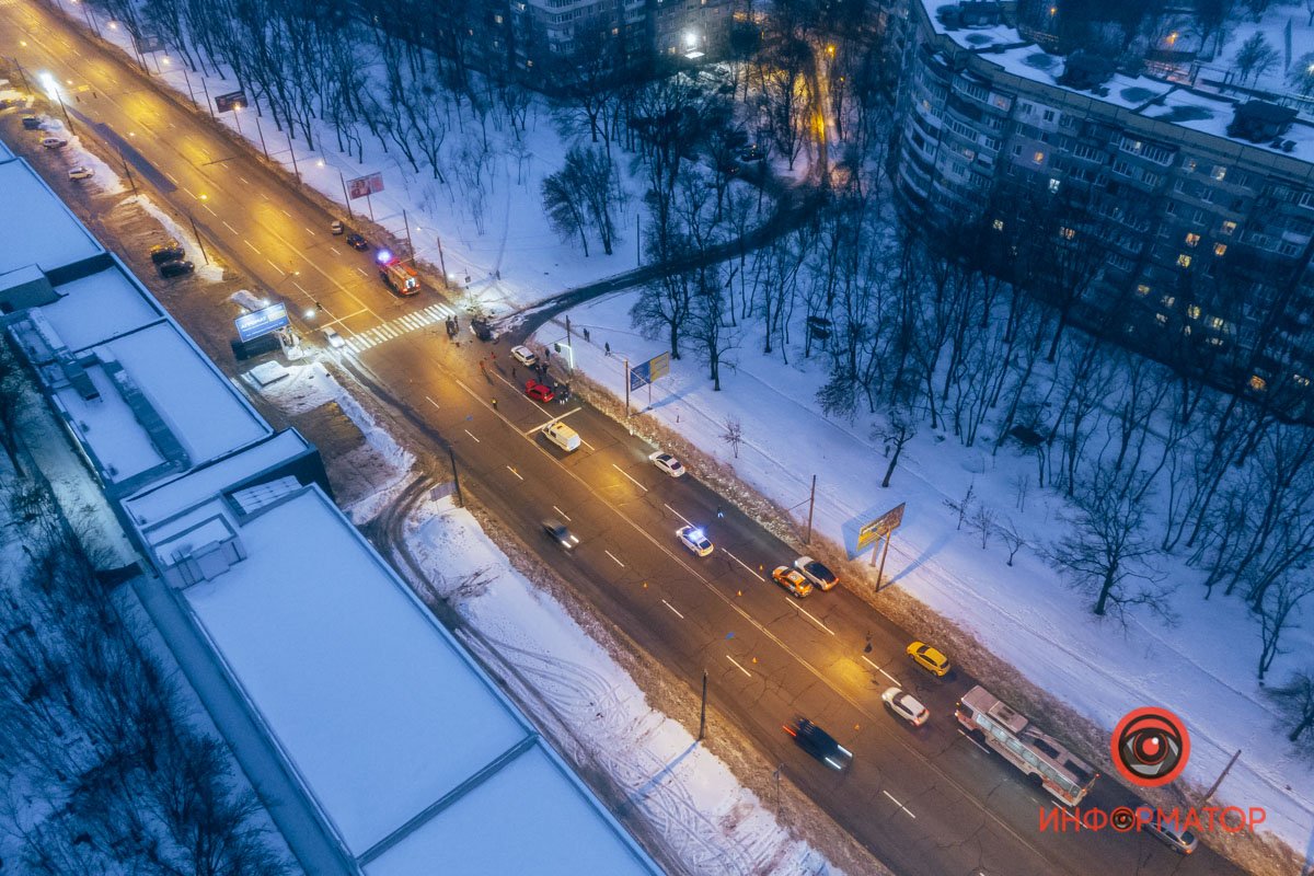 Ограждена крайняя правая полоса