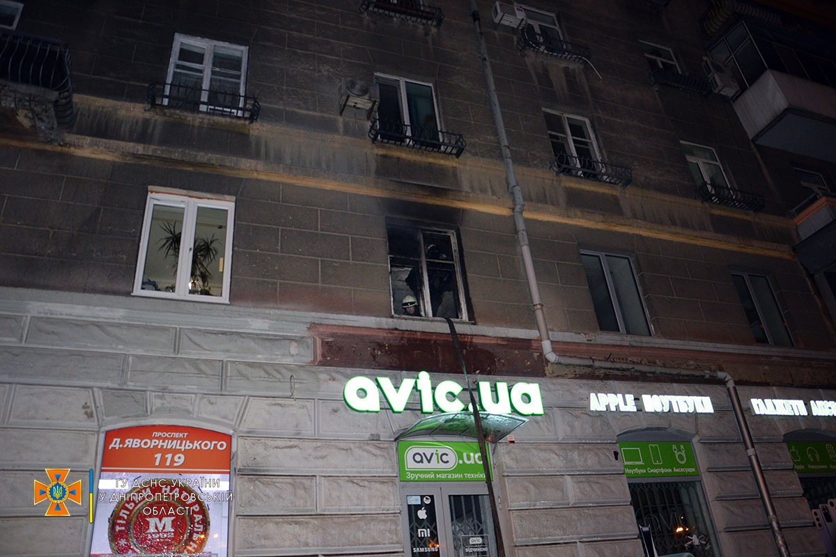 Пожар возник на втором этаже Пожар возник на втором этаже