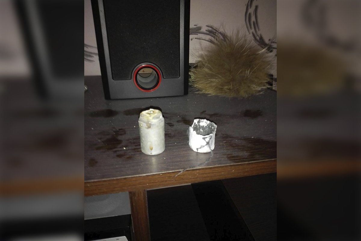 В Марганце фейерверк залетел в окно квартиры 1