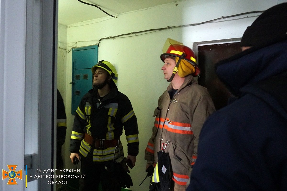 Пожар произошел в кабельной шахте