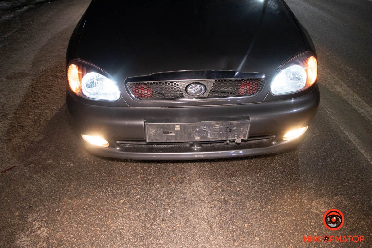 В Днепре на Батумской Daewoo Lanos сбил мужчину 3
