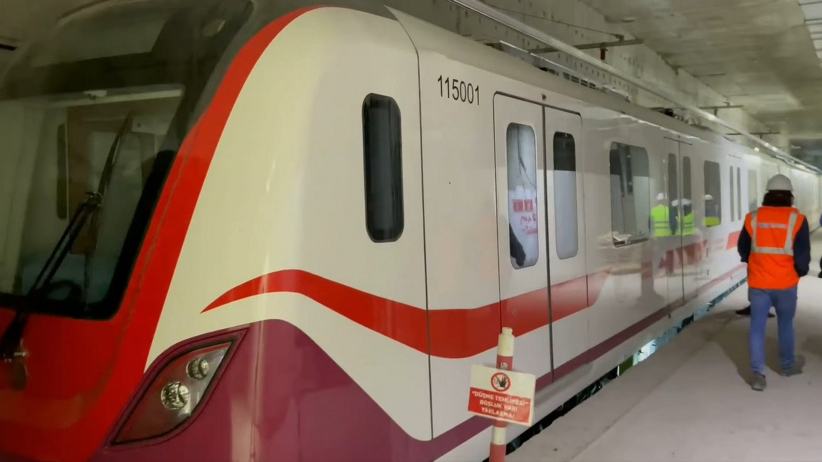 Вагоны метро из Турции Вагоны метро из Турции